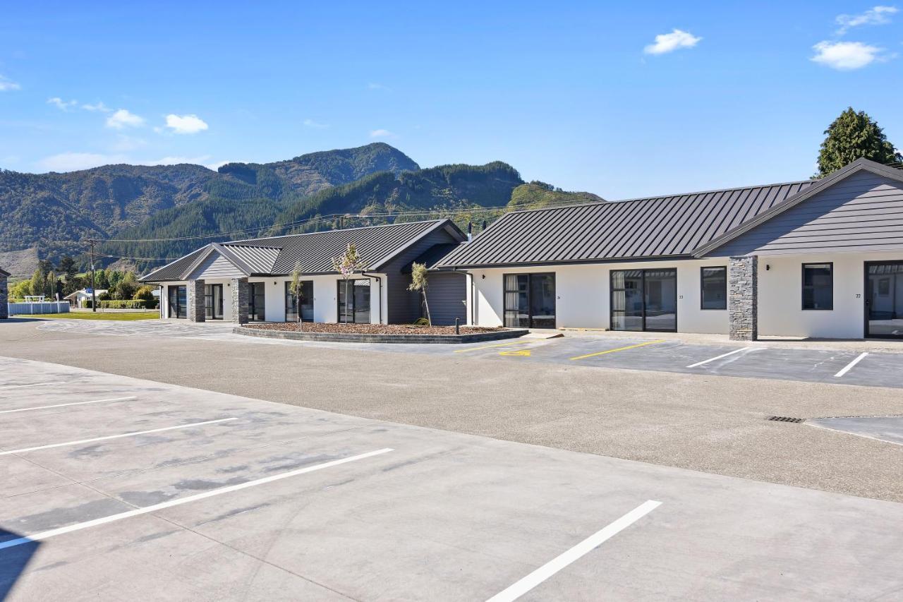Grand Suites Murchison Bagian luar foto