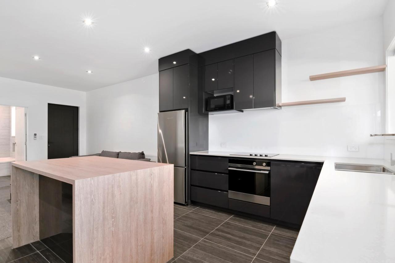 Grand Suites Murchison Bagian luar foto