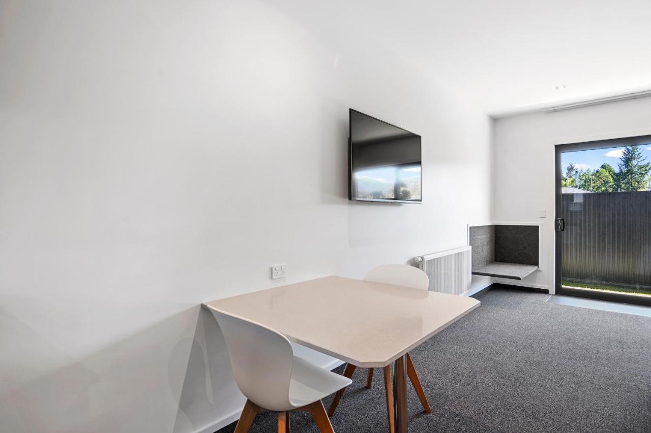 Grand Suites Murchison Bagian luar foto